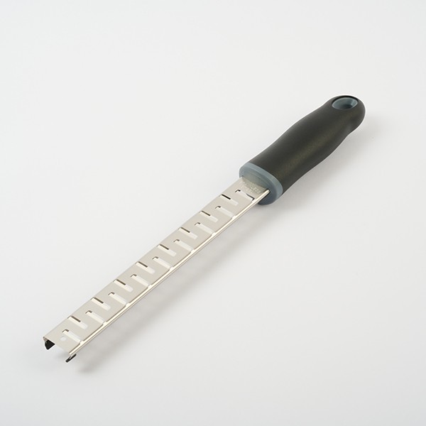 Терка с ручкой, нержавеющая сталь, пластик, черный