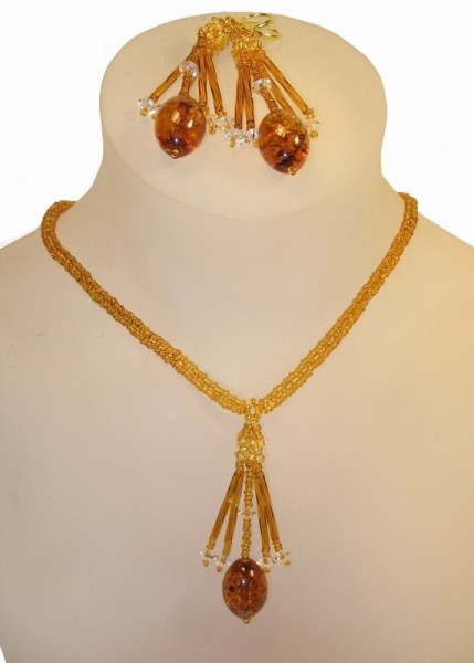 Колье, серьги