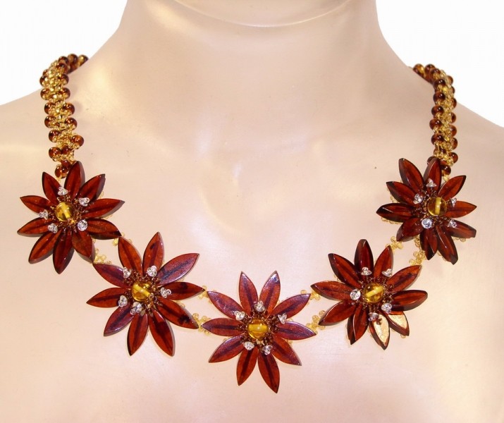 Колье Колье