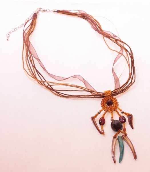 Колье на шнурах