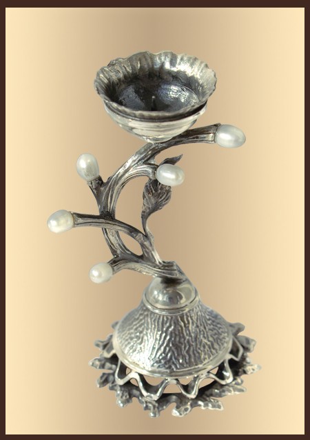 Подсвечник