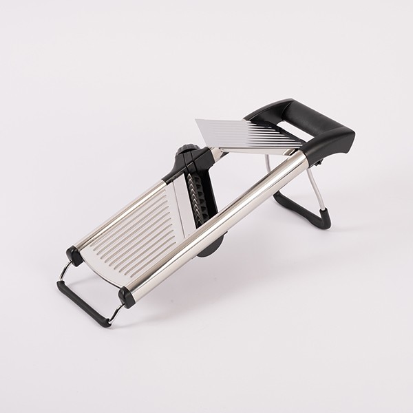 Овощерезка «Мандолина» регулируемая с держателем, нержавеющая сталь, пластик, 415✕140✕40 мм