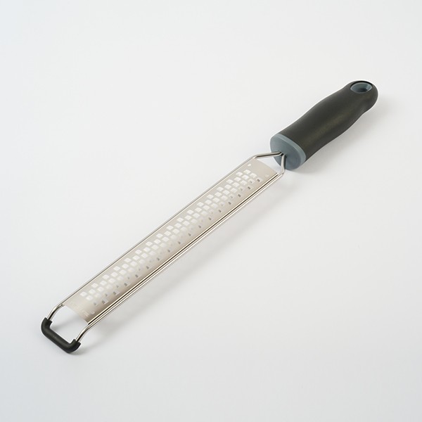 Терка с ручкой, нержавеющая сталь, пластик, черный