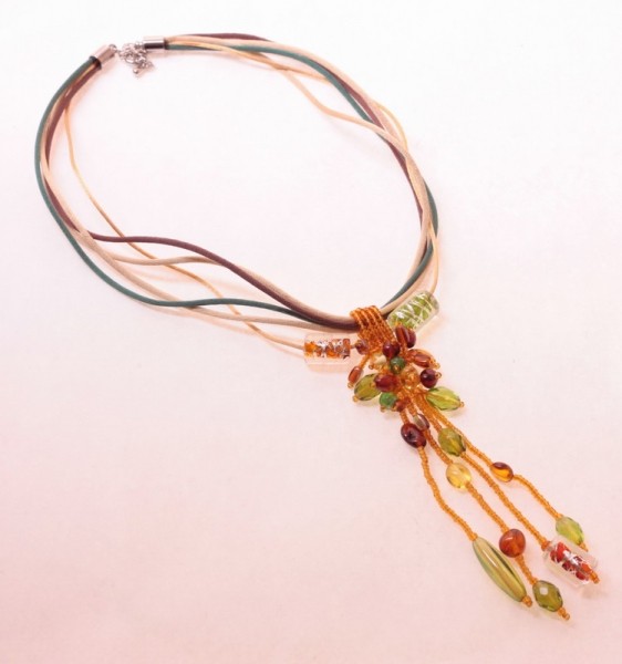 Колье на шнурах
